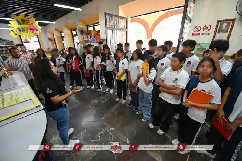 Biblioteca Municipal fortalece identidad de estudiantes a través de la escritura y la memoria histórica