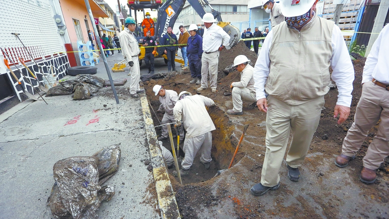 Huachicol fiscal: gobierno busca rastrear combustibles en toda la cadena de suministro