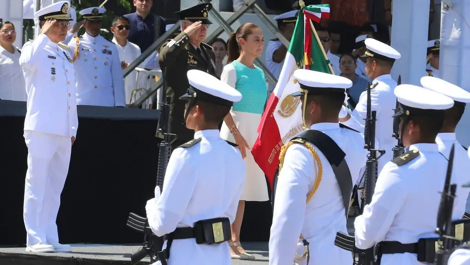 En aniversario de la Armada de México, Sheinbaum reconoce a fuerzas armadas: “Son pueblo uniformado”